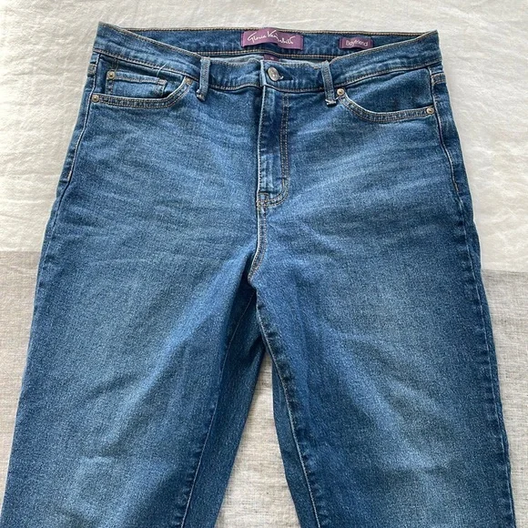 Gloria Vanderbilt high rise boyfriend jeans - Picture 1 of 6